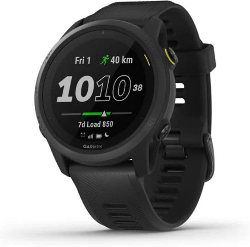 Garmin Forerunner 745 zwart met een zwarte siliconen polsband