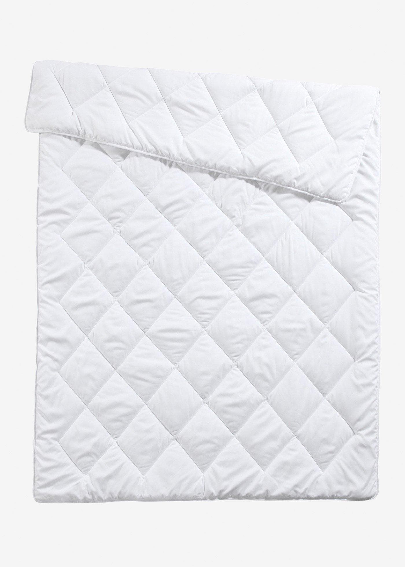 Couette légère en polyester